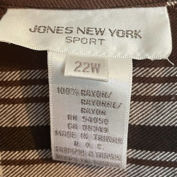 Jones New York Sport Tunic Blouse Brown Plaid Size 22W Long Sleeve NWT R… - Picture 5 of 6
